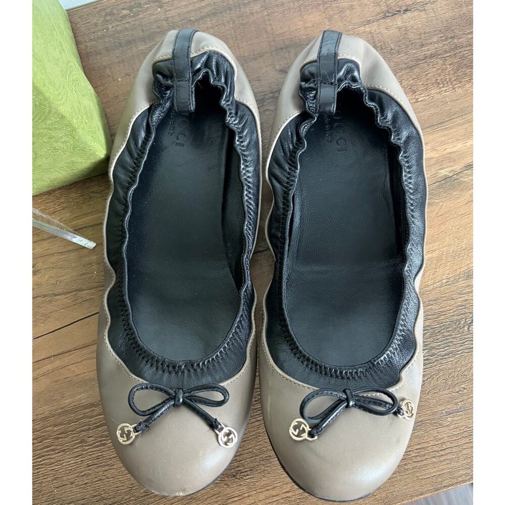 GUCCI Ballerina GG Bow 7.5 Black Tan Leather Flats 37.5 Women's Ballet Box Shoes - Picture 2 of 10